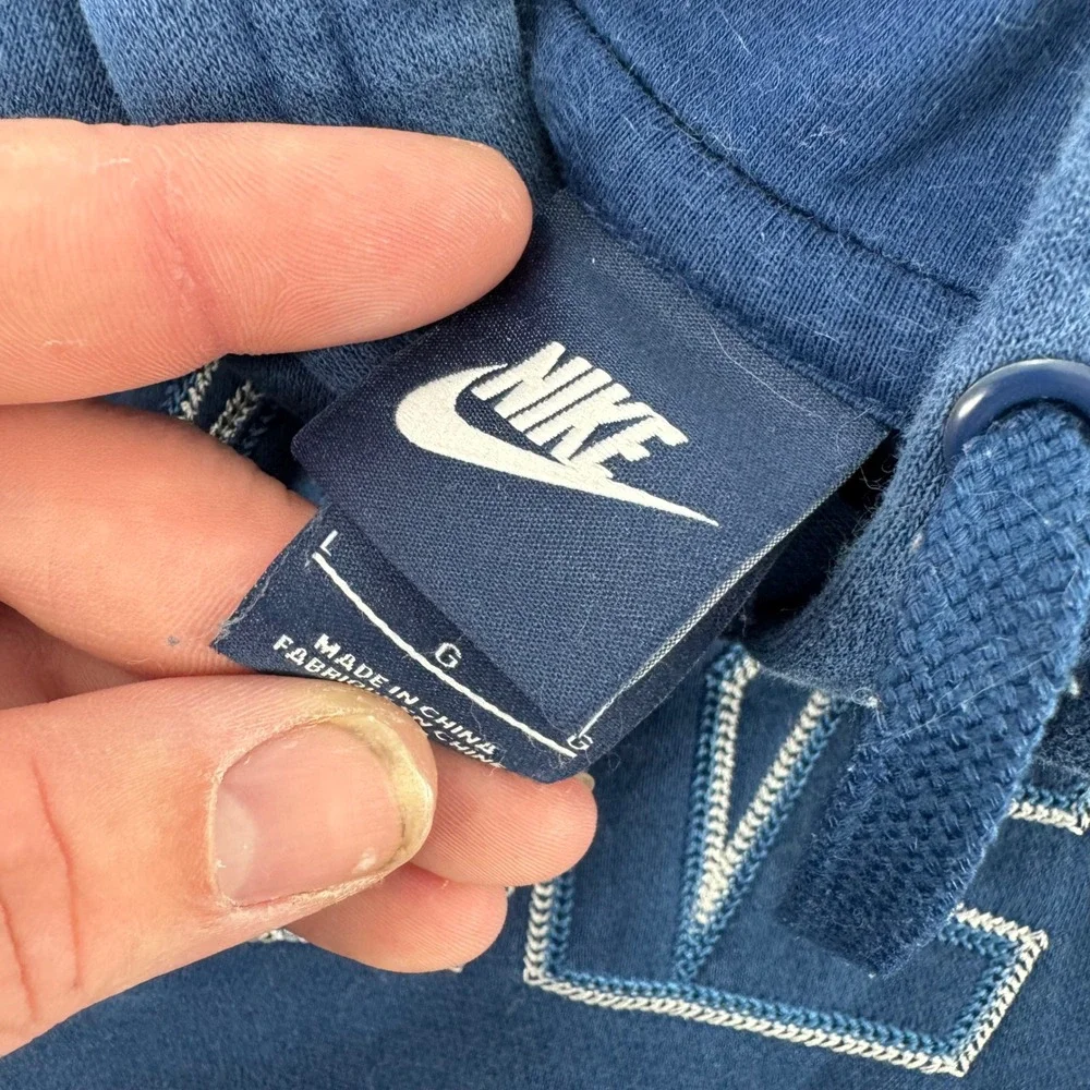 Nike classic pullover
